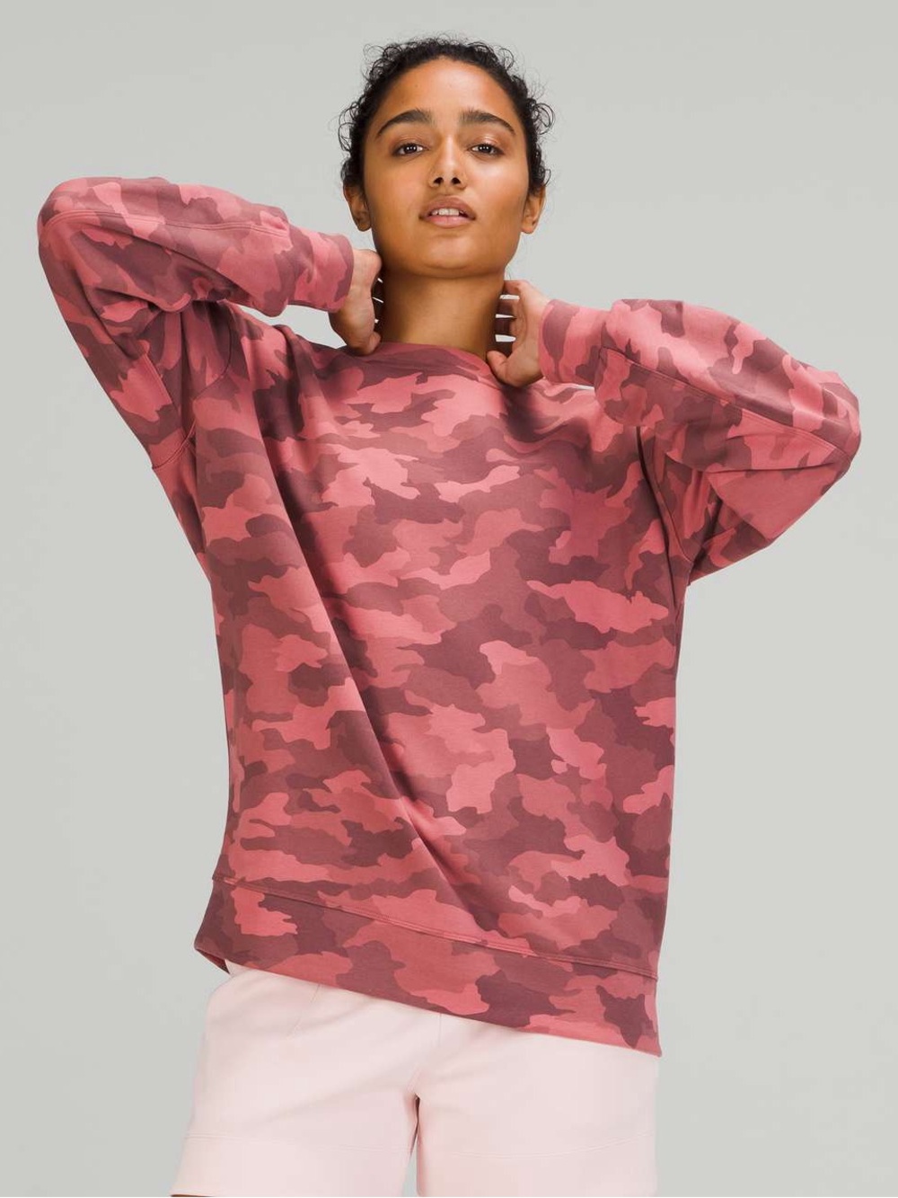 Lululemon Perfectly Oversized Crew
Heritage 365 Camo Brier Rose Multi
